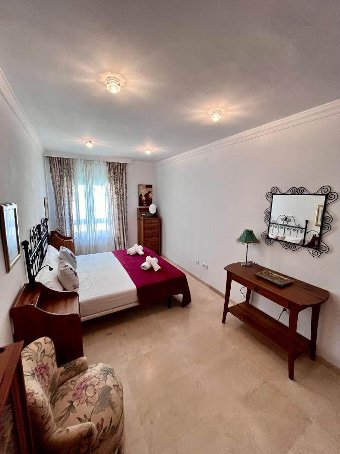 Gatu Aguamarina Beach Apartment Cadiz Bagian luar foto